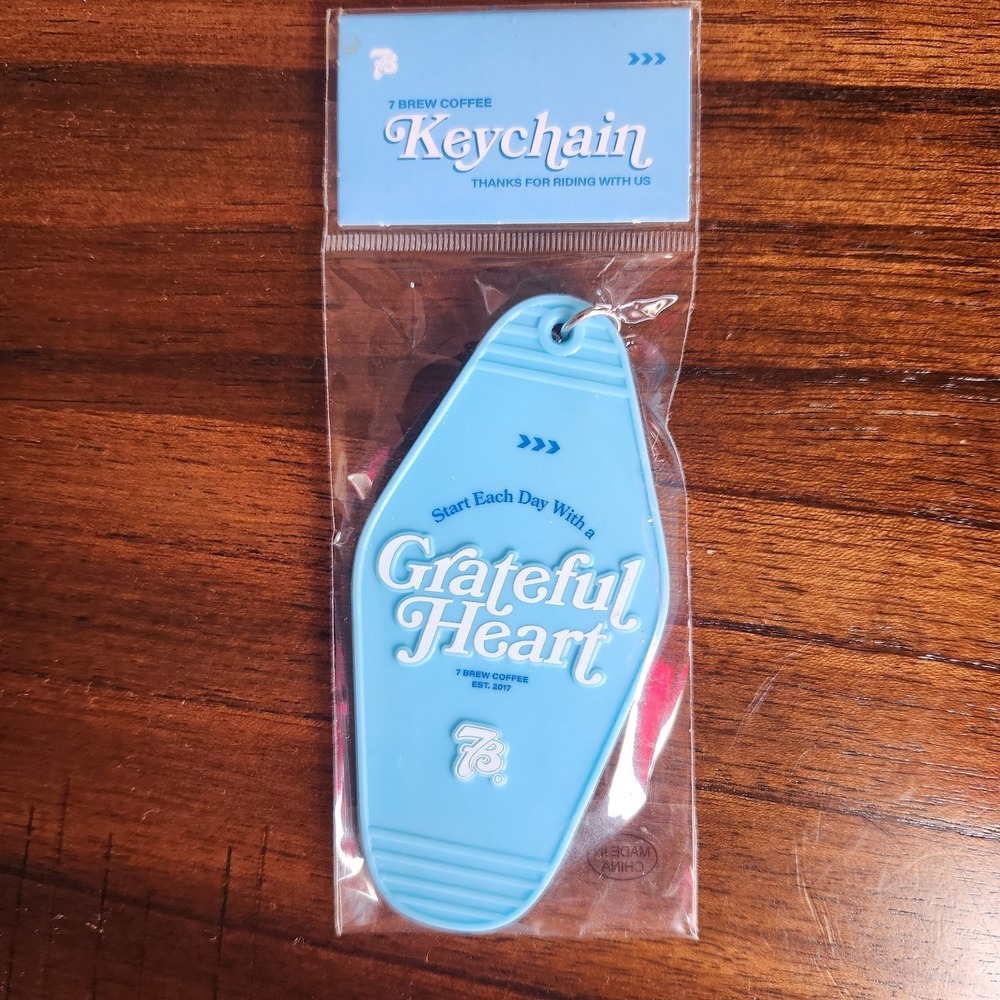 7 Brew Motel Keychain Limited Edition Grateful Heart Brand New In Package